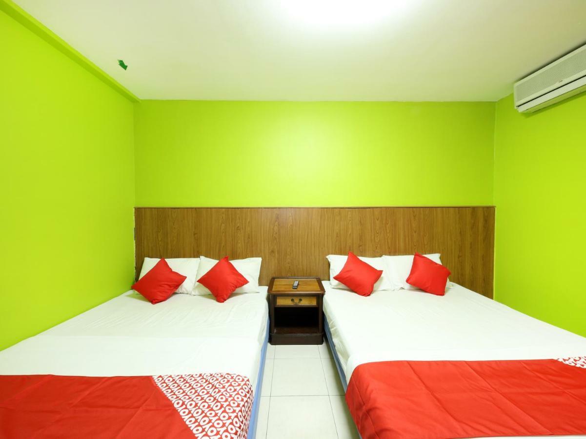 Oyo 434 Marbella Hotel Johor Bahru Esterno foto