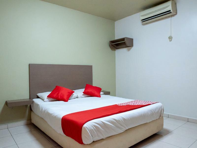Oyo 434 Marbella Hotel Johor Bahru Esterno foto