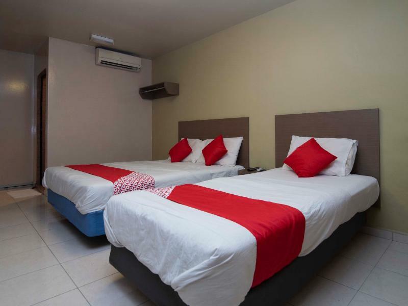 Oyo 434 Marbella Hotel Johor Bahru Esterno foto